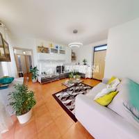 ROVELLASCA: Trilocale con box e balcone in centro