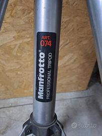 cavalletto fotografico Manfrotto