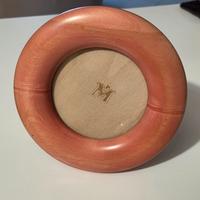 Portafoto rotondo in legno rosa diametro 17,5 cm