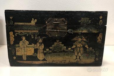 Bauletto cinese legno di olmo fine 800 inizio 900