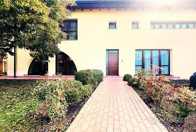 3 LOCALI A CURTATONE