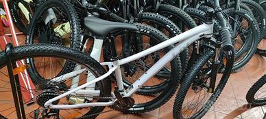 MTB GIANT-LIV TEMPT 3 PROMO