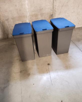 Tris bidoni raccolta differenziata 