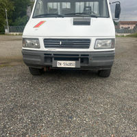 Furgone datato ma tenuto bene