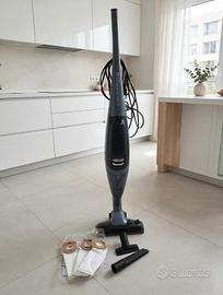 Scopa elettrica DeLonghi 