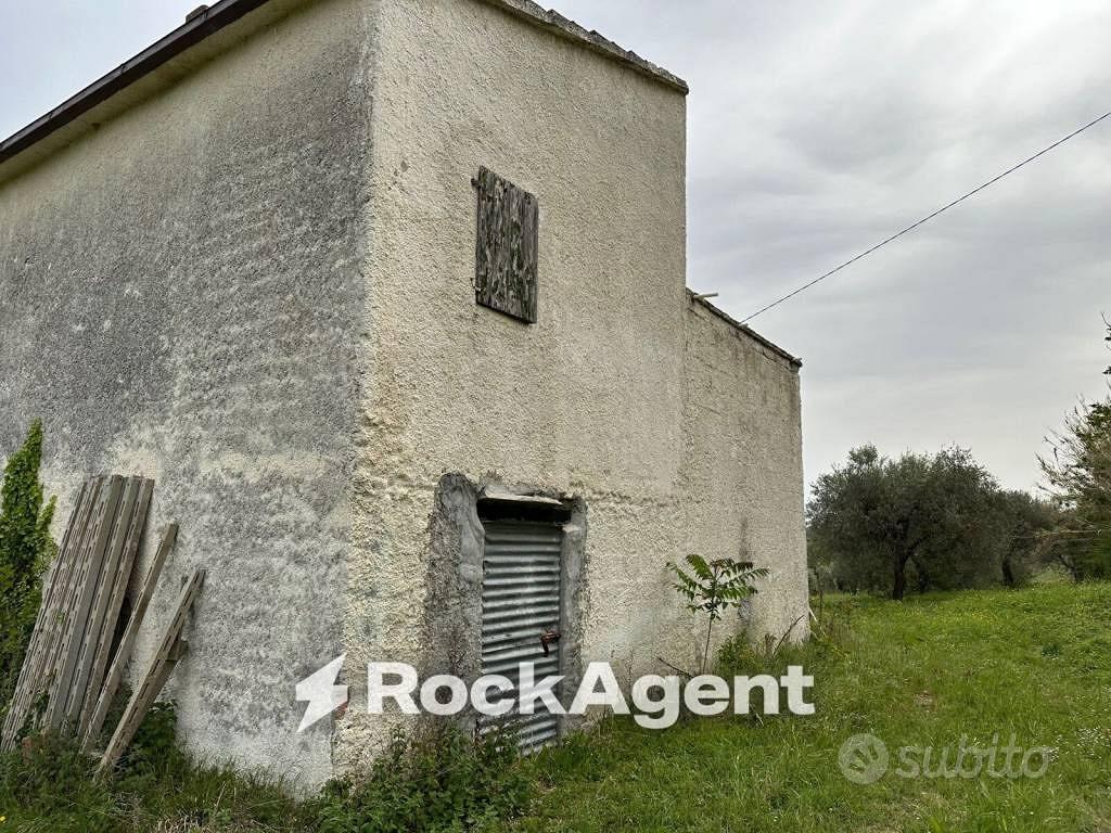 Rustico / Casale di 135 m² con 5 locali a Villamag - Vista 2