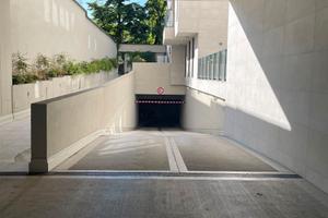 Garage moto Cenisio via Principe Eugenio 3