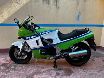 Kawasaki Gpz600r 1986