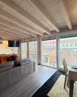 APPARTAMENTO DI PRESTIGIO ZONA PONTE MOLINO