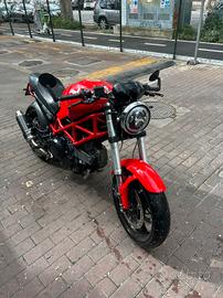 Ducati Monster 695
