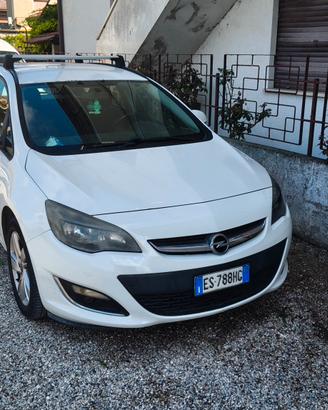 Opel Astra 1.7 Diesel 110 CV  Starion Wagon 2013