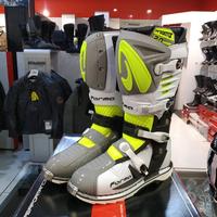 Stivali cross enduro forma predator 2.0