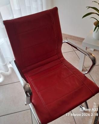 Poltroncina in pelle
