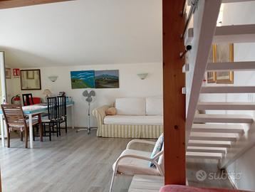 Cabras ampio monolocale+balcone indipendente