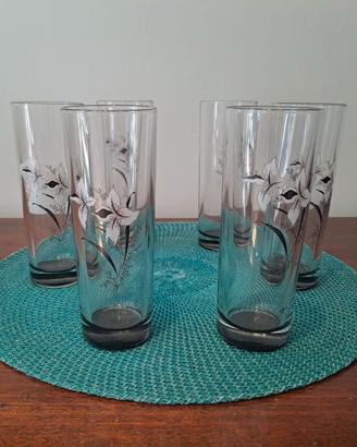 6 bicchieri alti con fiori