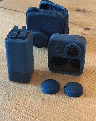 GoPro Max 360 con accessori