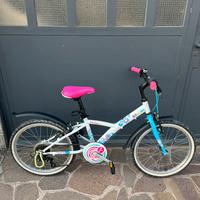 Bici MTB Btwin bambina con cambio ruota 20