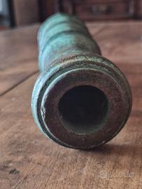 Antico cannone in bronzo
