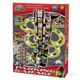 Garage a 5 livelli della Motor elettrica & Co