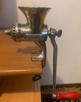 Triatacarne J. Harper mod. 3181 Beatrice vintage.
