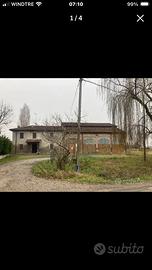 Cascina indipendente Viarolo