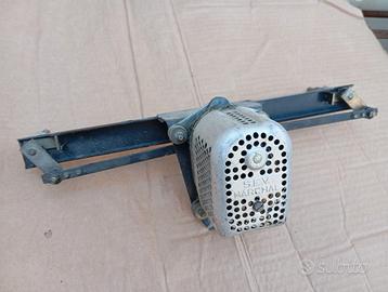 Motorino tergicristallo R4