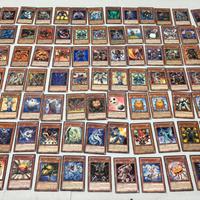 Lotto carte Yu-Gi-Oh! - Oltre 200 carta-