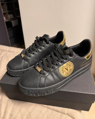 Scarpe Versace, utilizzate pochissimo.
