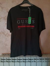 T-shirt nera uomo firmata "Guess" - NUOVA.