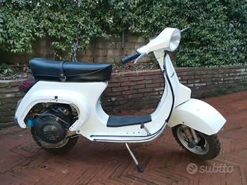 VESPA 50 PK SENZA FRECCE
