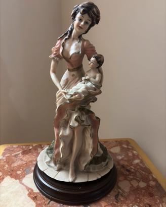 Statua Capodimonte Scaggiari maternità