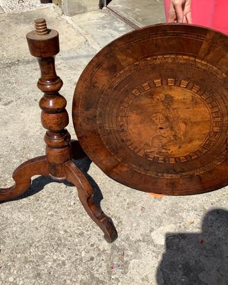 Antico tavolino rotondo intarsiato san giorgio