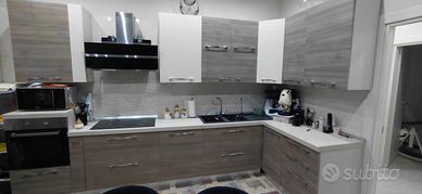 cucina 3.80 mt x 166 