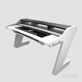 Workstation “Studio Desk” Beat Limited Edition