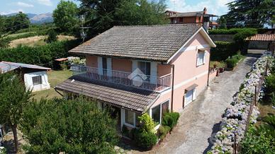 VILLA SINGOLA A VALMONTONE