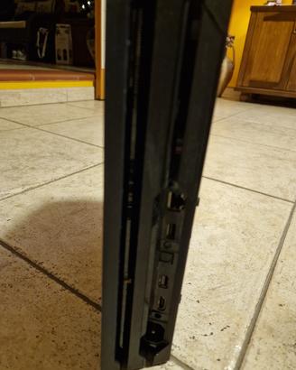 Ps4 pro (leggi descrizione )