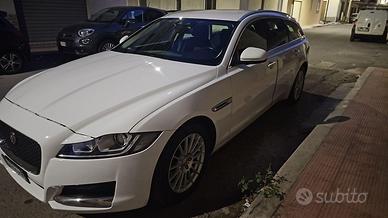 Jaguar xf 2.0 d 163 cv 2019 e performance