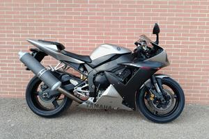 Yamaha yzf-R1 