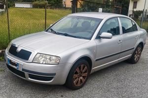 SKODA SUPERB 1.9 TD 130 CV DEL 2004