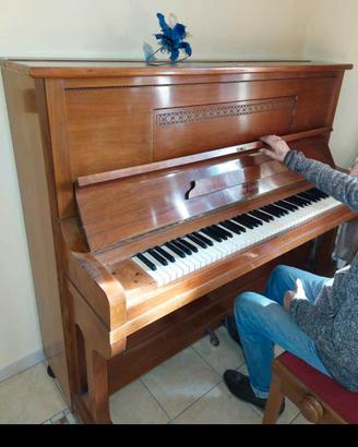 Pianoforte verticale Philipp Link Berlin