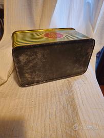 scatola di latta lievito bertolini vintage