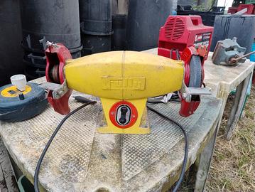 Smerigliatrice da banco 