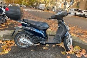 Liberty 125 blu