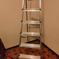 SCALA IN ALLUMINIO 8 GRADINI