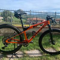 Trek SUPERCALIBER 9.8 xt full carbon taglia M/L