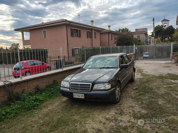 Mercedes classe c180 GPL