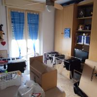 Singola con matrimoniale e ampio balcone Via Betti