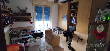 Singola con matrimoniale e ampio balcone Via Betti