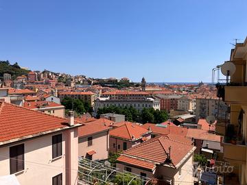 Ampio trilocale Savona vista mare