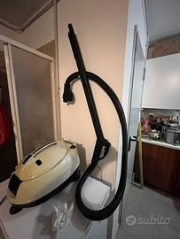 Sanificatore a vapore e spratore
